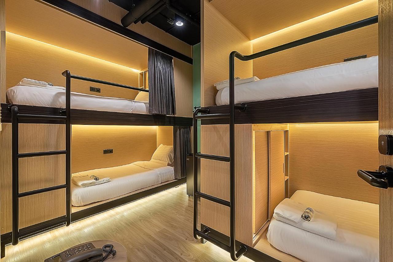 Phra Nakhon Poshtel Vandrehjem Bangkok Eksteriør billede